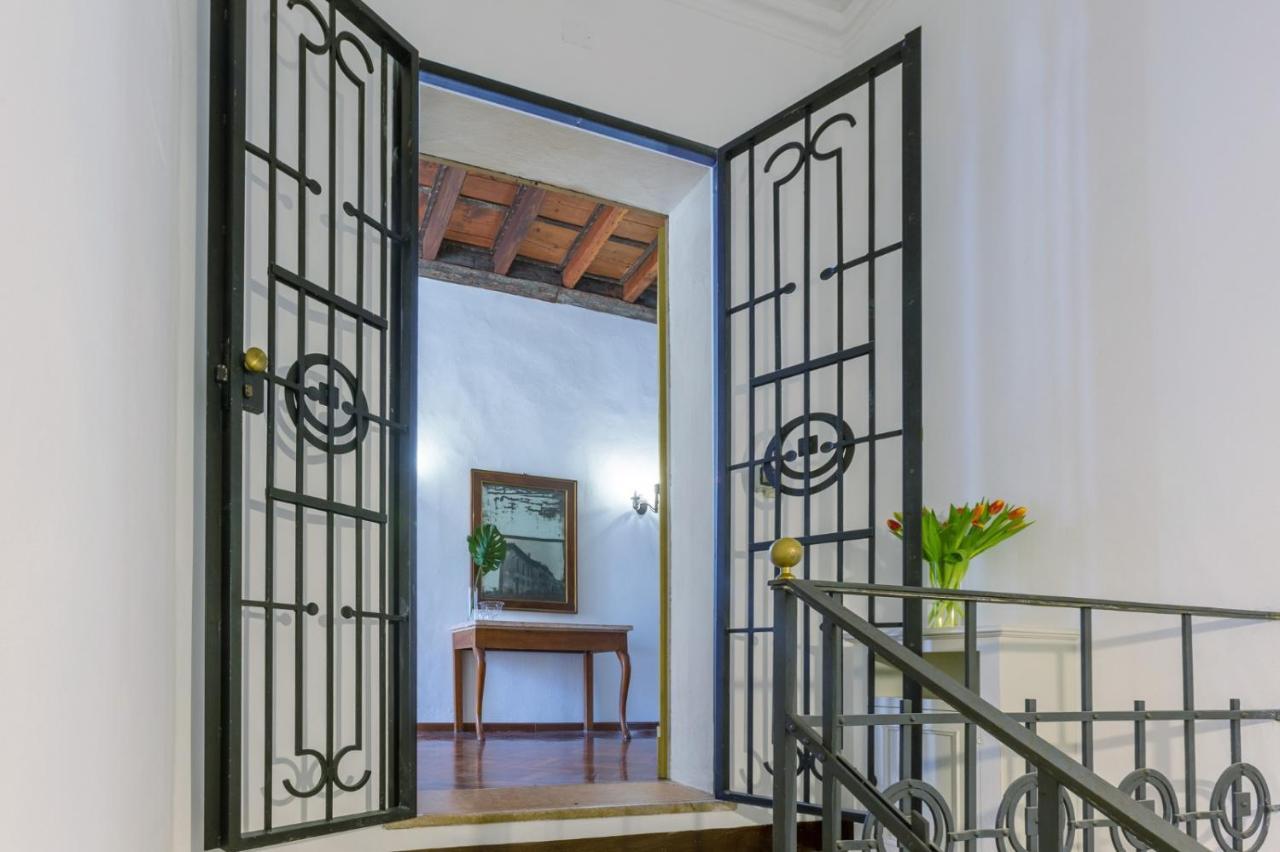 Apartamento Frescobaldi Aparments! A Casa Di Francesco Ferrara Exterior foto